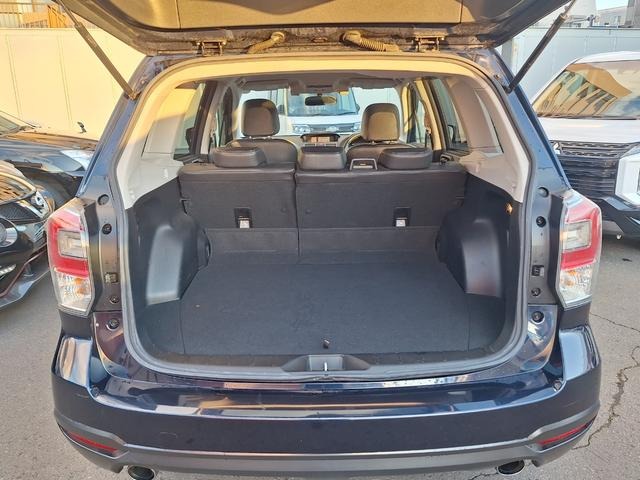 SUBARU FORESTER 2017